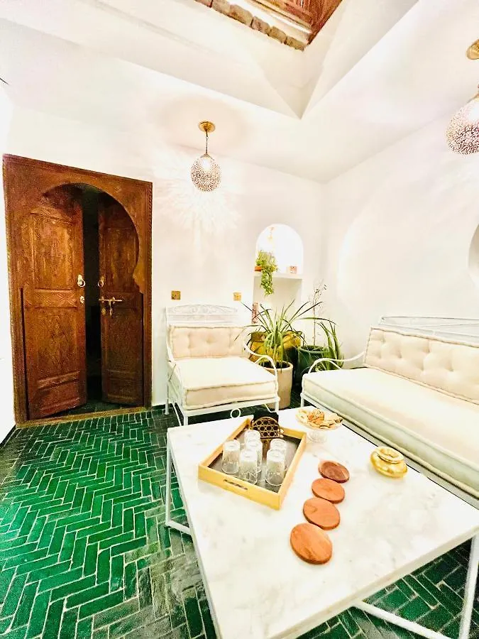 kontakty Riad La Berbere Location En Exclusivite A Marrakech